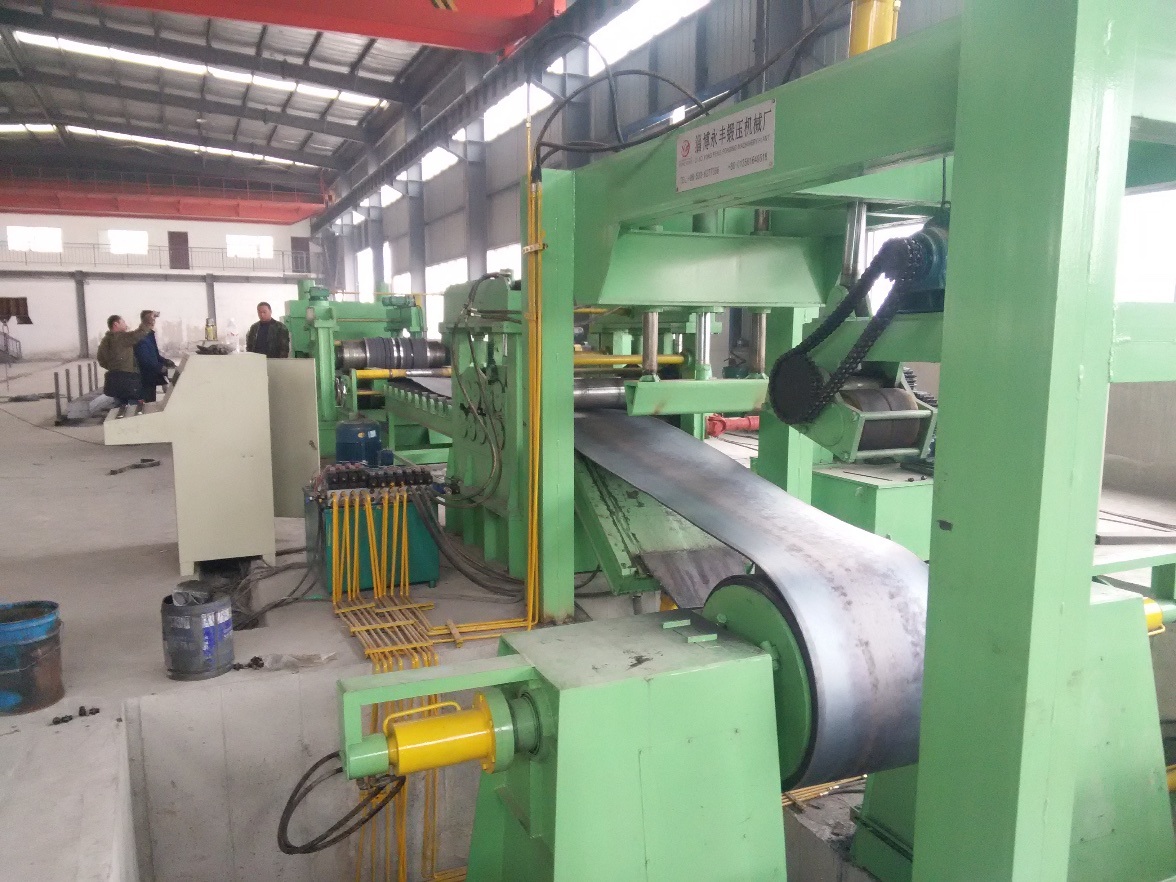 China 0.3-3.0?1500mm Speed Stainless Steel Slitting Machine Line