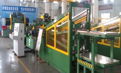 China Cutting Machine Two Cutter and V-Notch Cut-to-Length Line