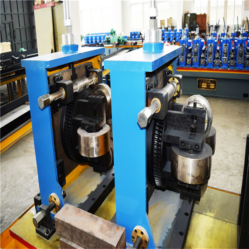 China Factory Price Welding Pipe Production Line with Good Quality