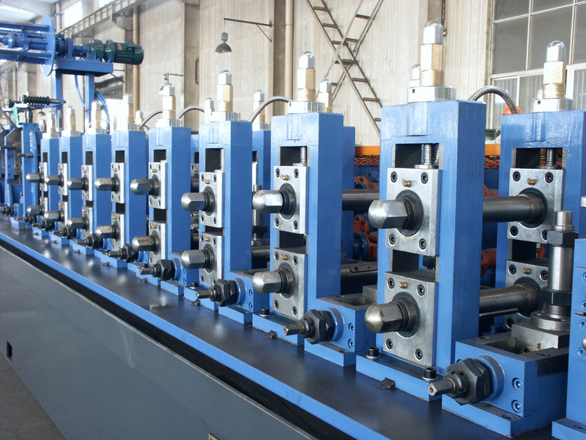 China High Frequency Carbon Steel Making Pipe Machine (CM60)