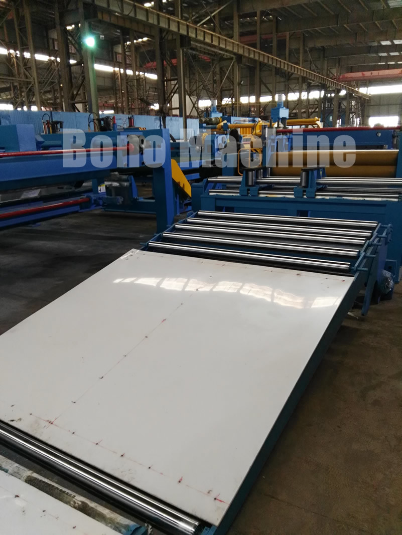 China Metal Decoiling Leveling Line