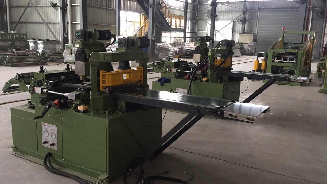 China Punching Cut to Length Line