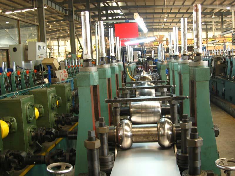 China Steel Tube Making Machine