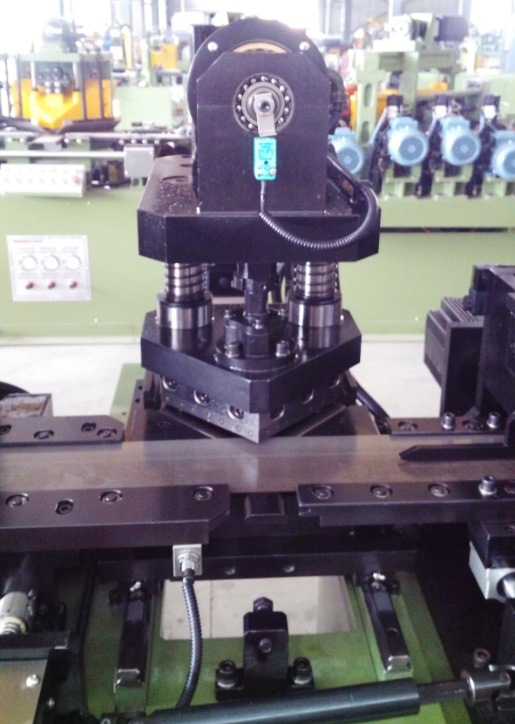  Step Lap Cut to Length Line with O Punching 