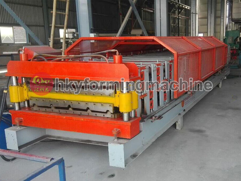  Stepped Roofing Line China 